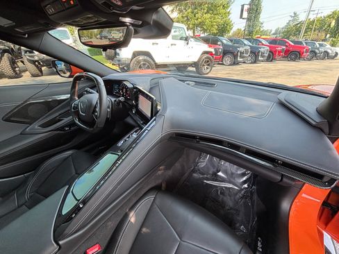 Used 2024 Chevrolet Corvette Z06 RWD image 18