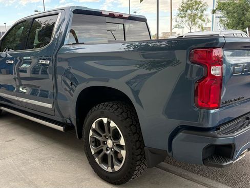Used 2024 Chevrolet Silverado 1500 High Country w/ Technology Package AWD/4WD image 11