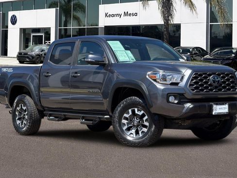 Used 2021 Toyota Tacoma TRD Off-Road image 2