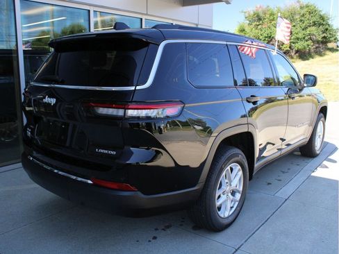 New 2025 Jeep Grand Cherokee L Laredo image 4