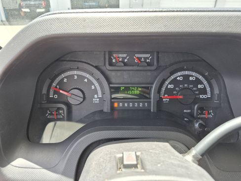 Used 2011 Ford E-350 and Econoline 350 Super Duty w/ Shuttle Bus Prep Pkg RWD image 6