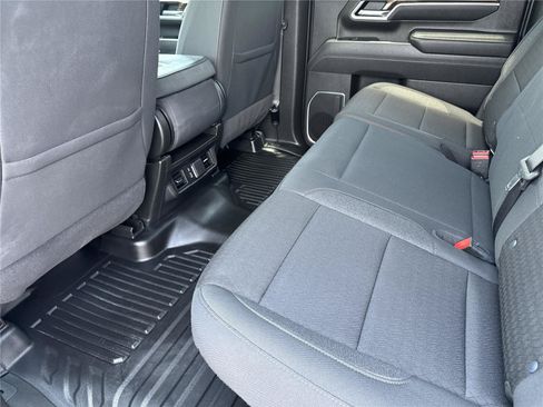 Used 2025 Chevrolet Silverado 2500 LT w/ Convenience Package AWD/4WD image 31