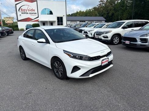 Used 2023 Kia Forte LXS w/ LXS Technology Package FWD image 25