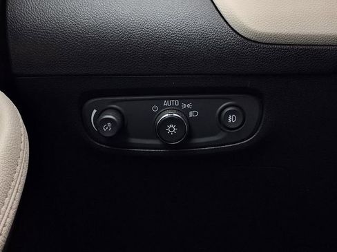 Used 2023 Buick Encore GX Preferred w/ Cold Weather Comfort Package image 18