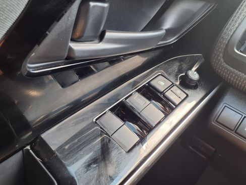 Certified 2024 Subaru Solterra Premium image 10