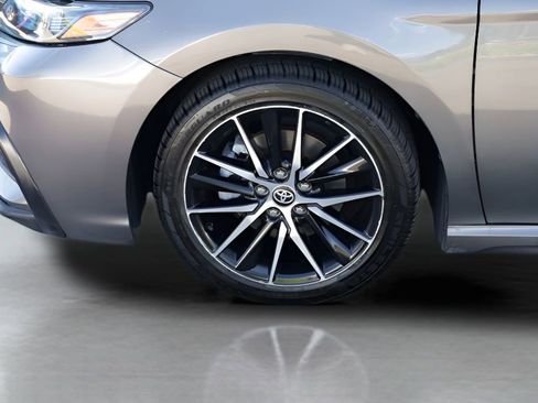 Certified 2024 Toyota Camry SE FWD image 3