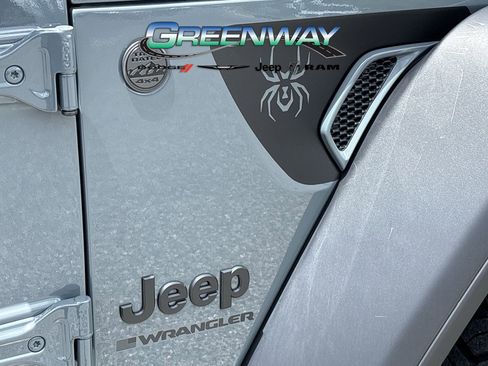 New 2025 Jeep Wrangler Willys AWD/4WD image 9