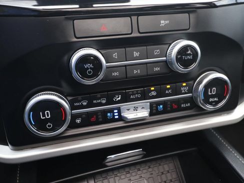 Used 2023 Ford Expedition Max XLT RWD image 23