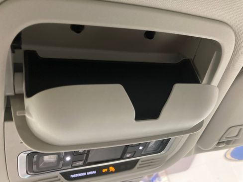 Used 2026 Lincoln Nautilus Premier image 30