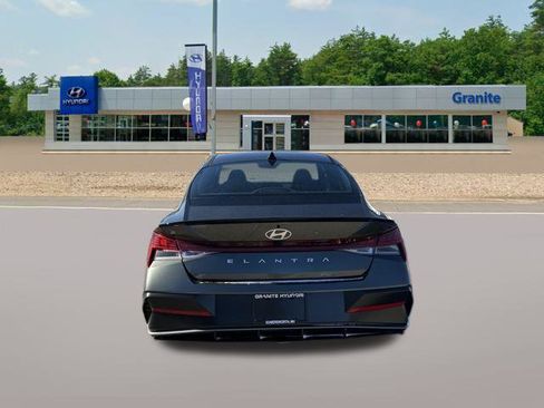 New 2026 Hyundai Elantra SEL Sport Premium FWD image 4