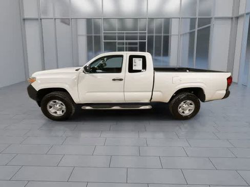 Certified 2021 Toyota Tacoma SR RWD image 5
