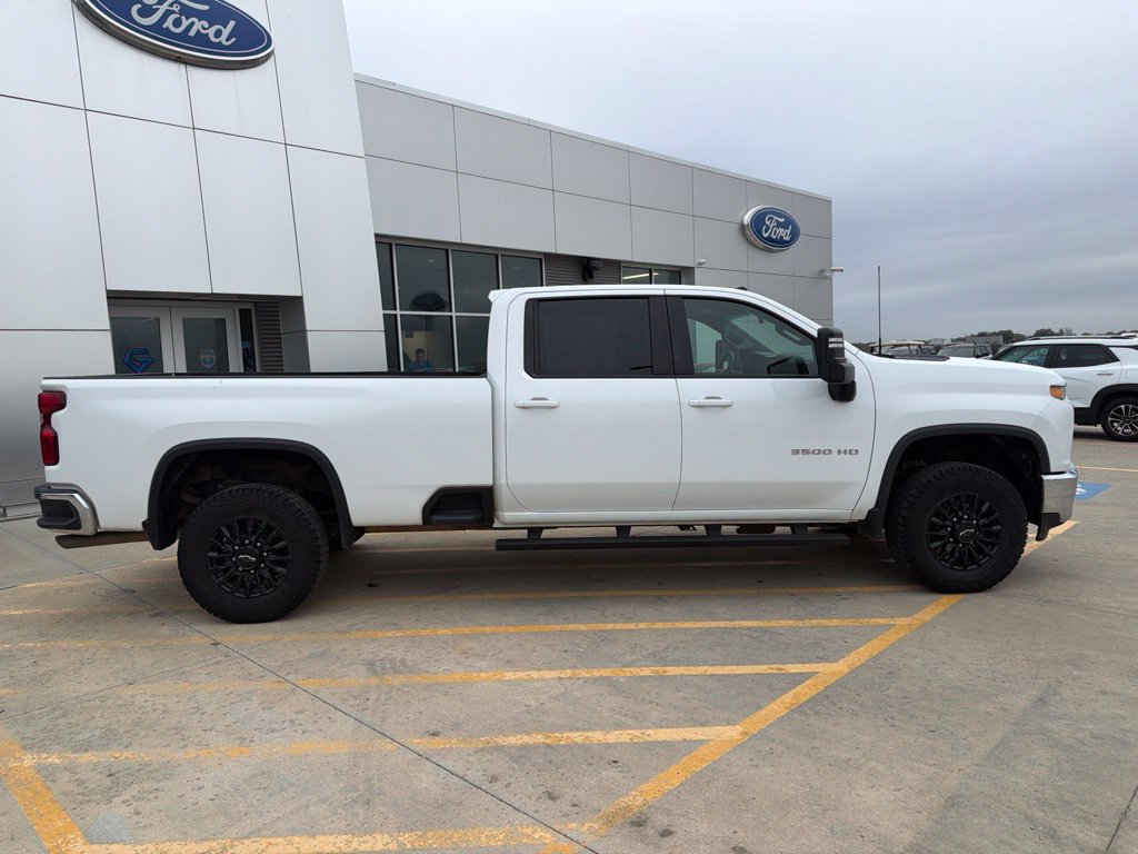 Used 2021 Chevrolet Silverado 3500 LT w/ Convenience Package AWD/4WD image 10