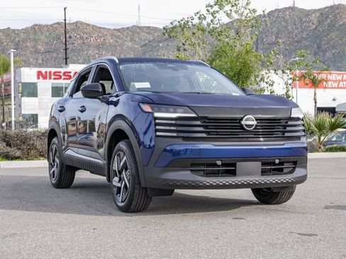 New 2026 Nissan Kicks SV image 2