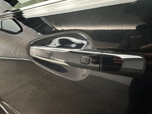 Used 2017 Kia Cadenza Premium FWD image 11