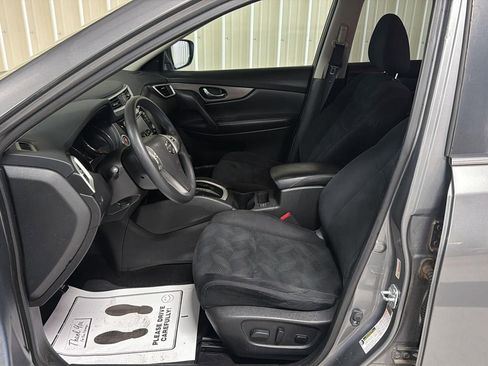 Used 2016 Nissan Rogue SV w/ SV Premium Package image 12