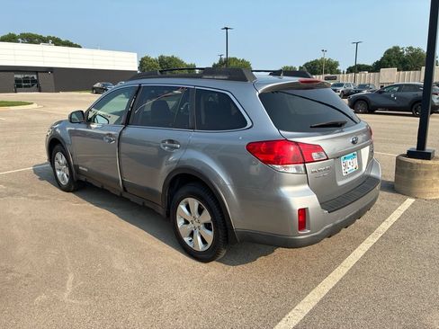 Used 2011 Subaru Outback 3.6R Limited AWD/4WD image 7