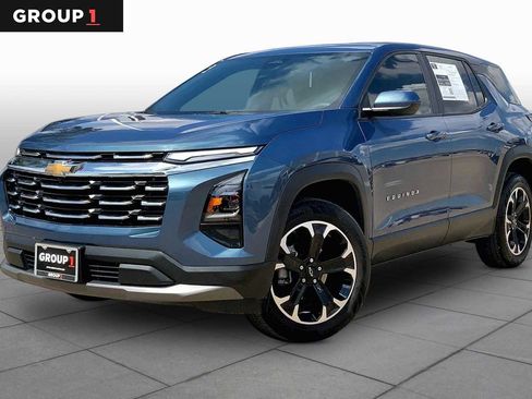Used 2025 Chevrolet Equinox LT FWD image 1