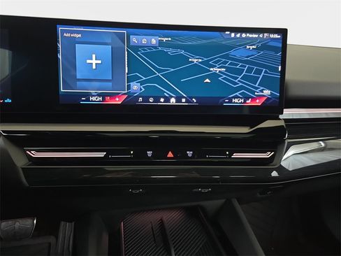 Used 2026 BMW 530i xDrive 530i xDrive w/ M Sport Package image 23