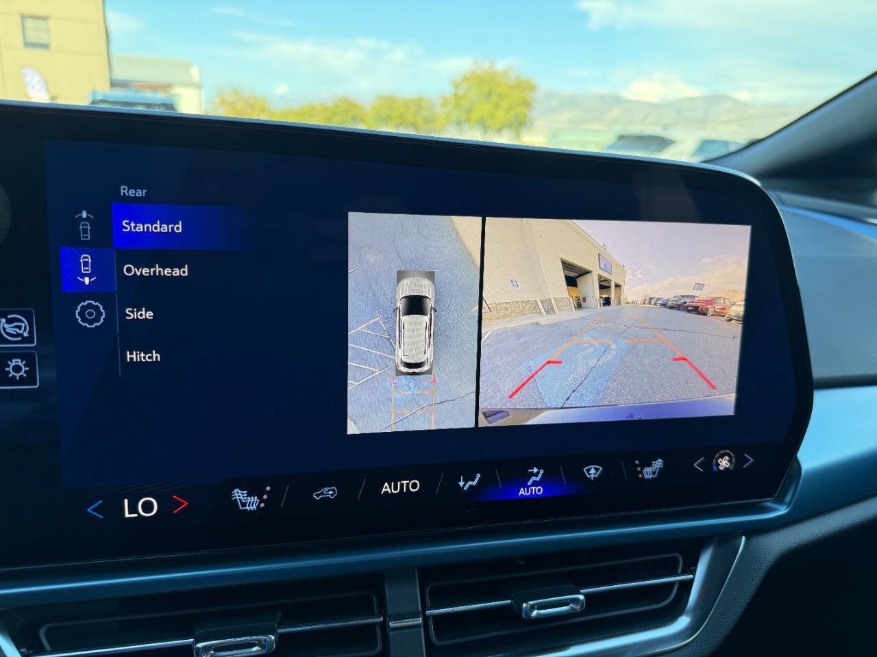 Used 2024 Chevrolet Equinox EV LT AWD/4WD image 34