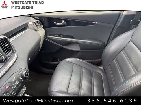 Used 2018 Kia Sorento SX image 15