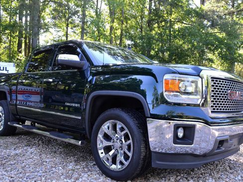 Used 2014 GMC Sierra 1500 SLT w/ SLT Preferred Package AWD/4WD image 9