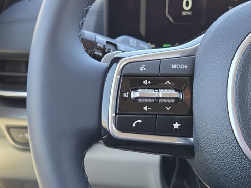 New 2026 Kia Carnival SX FWD image 19
