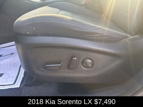 Used 2018 Kia Sorento LX w/ LX V6 Convenience Package AWD/4WD image 13
