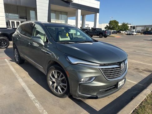 Used 2023 Buick Enclave Essence w/ Experience Buick Package image 2