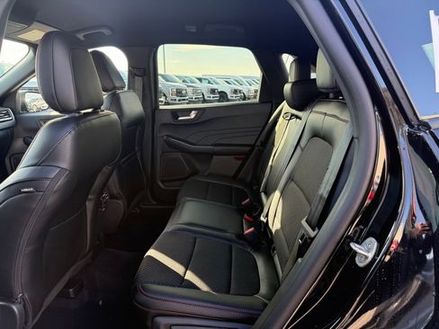 New 2026 Ford Escape ST-Line w/ Tech Pack #1 image 8