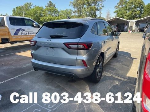 Used 2023 Ford Escape ST-Line FWD image 2