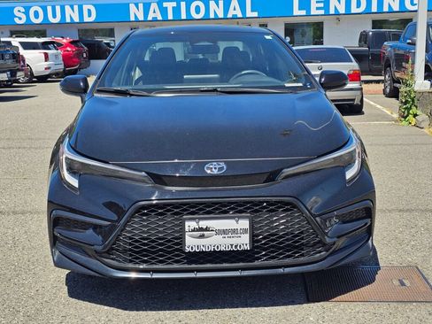 Used 2024 Toyota Corolla SE w/ SE Premium Package FWD image 9