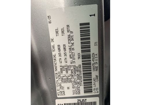 New 2025 Toyota Tundra Platinum image 32