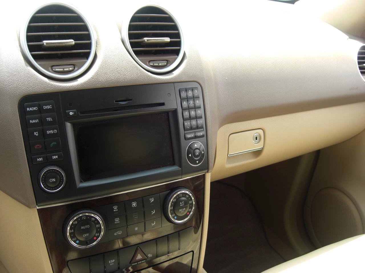 Used 2011 Mercedes-Benz ML 350 2WD image 11