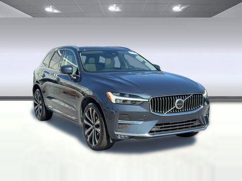 Certified 2023 Volvo XC60 B5 Ultimate w/ Protection Package Premier image 7