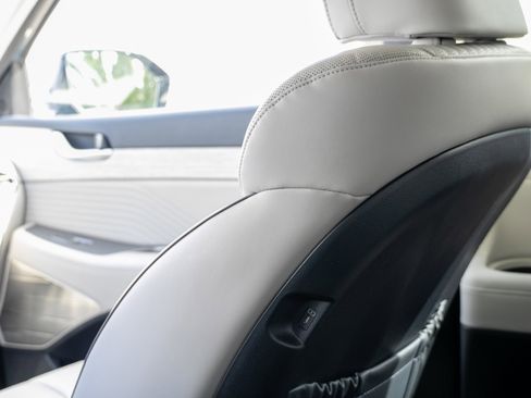 Used 2024 Hyundai Palisade Calligraphy image 23