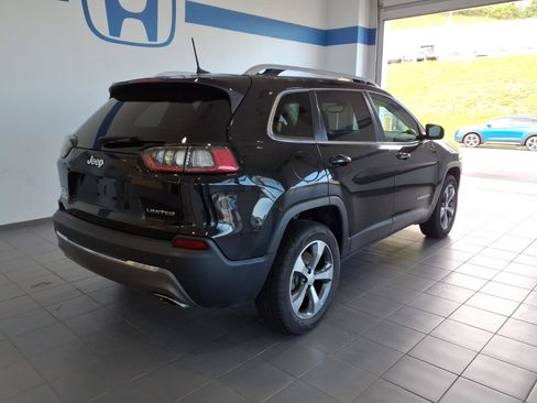 Used 2019 Jeep Cherokee Limited AWD/4WD image 5