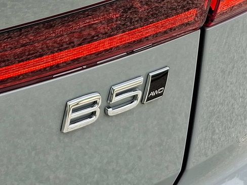 Used 2026 Volvo XC60 B5 Ultra w/ Climate Package AWD/4WD image 32