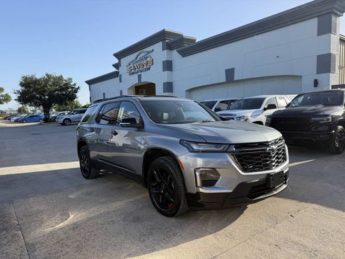 Used 2023 Chevrolet Traverse Premier w/ Redline Edition FWD image 2