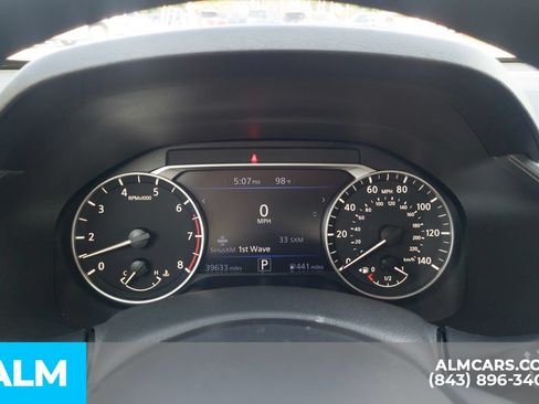 Used 2025 Nissan Altima 2.5 SV FWD image 12