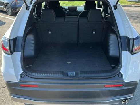 Used 2025 Honda HR-V Sport image 24