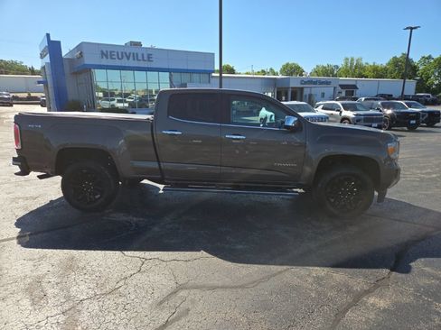 Used 2015 GMC Canyon SLT w/ LPO, Gearon Bar Package AWD/4WD image 3