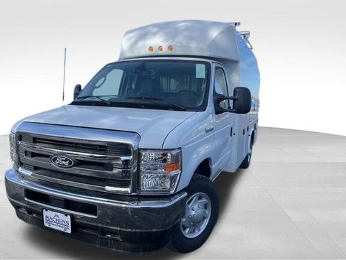 New 2026 Ford E-350 and Econoline 350 Super Duty w/ Power Equipment Group RWD image 3