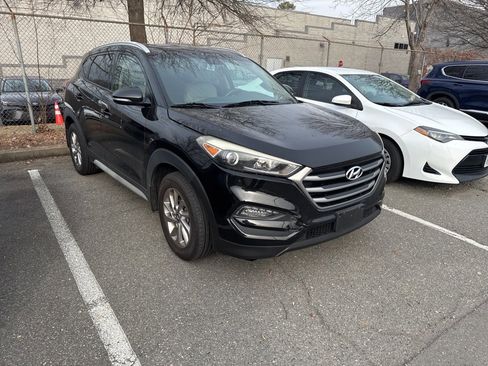 Used 2017 Hyundai Tucson SE Plus image 1