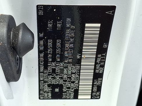 Used 2023 Toyota Sienna Platinum FWD image 25
