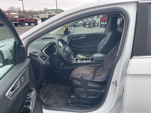 Used 2020 Ford Edge SEL w/ Convenience Package image 9