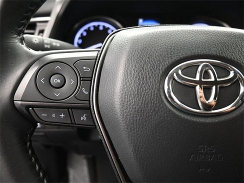 Used 2022 Toyota Camry SE image 28