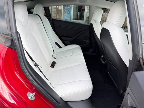 Used 2022 Tesla Model 3 Long Range image 35