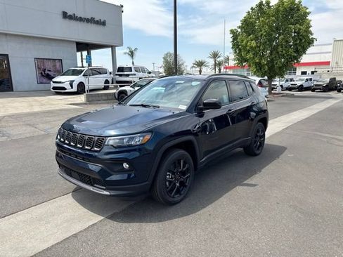 New 2026 Jeep Compass Latitude AWD/4WD image 1