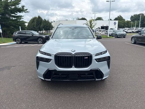 Used 2025 BMW X7 M60i w/ Climate Comfort Package AWD/4WD image 8