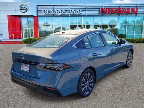 New 2026 Nissan Sentra SL w/ Floor Mat Package FWD image 2